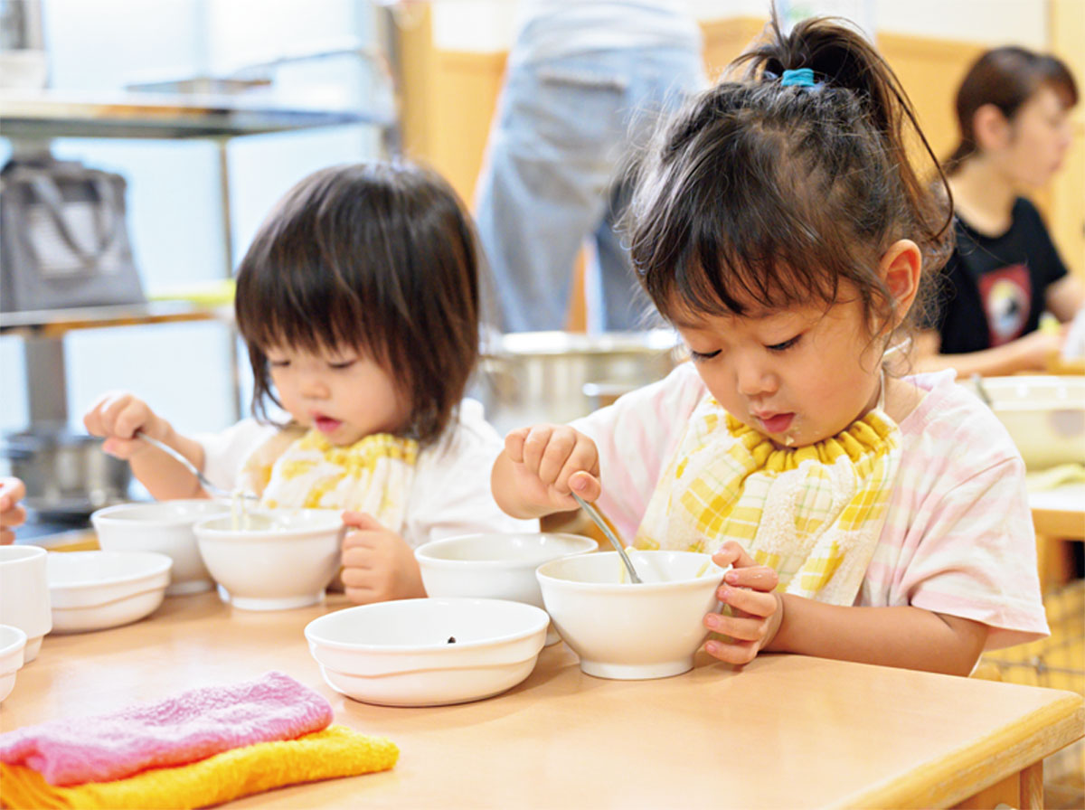 0・1・2歳児]給食環境の具体的な工夫や配慮～青山誠さんレポート ...