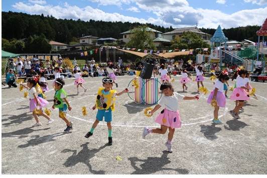 運動遊び 雨の日遊び あたらしい表現遊び 保育 幼稚園 運動会 - 本